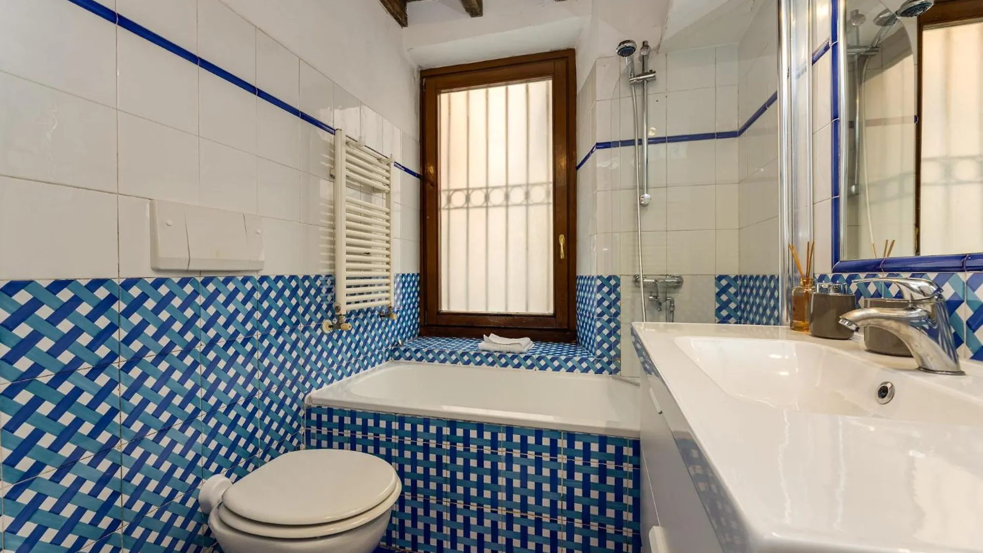 Colosseum Dream Apartment Rome 0*,  Italy